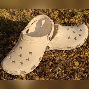 Crocs Disney Parks Mickey Mouse Clogs Women's 8 Men's 6 White Adult WDW EUC